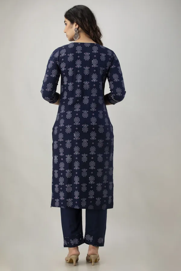 Women_Rayon_Embbroidered_Kurta_And_Palazzo_With_Dupatta_Set